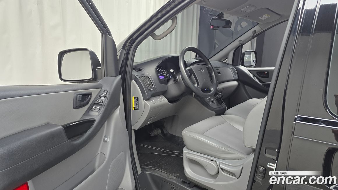 Hyundai Starex 2021