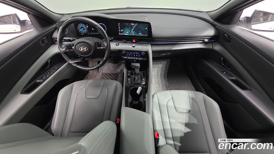 Hyundai AVANTE 2024