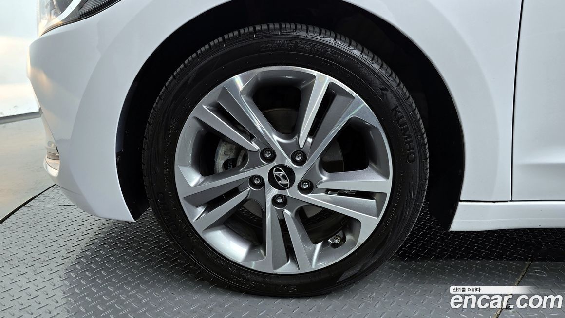 Hyundai AVANTE 2018