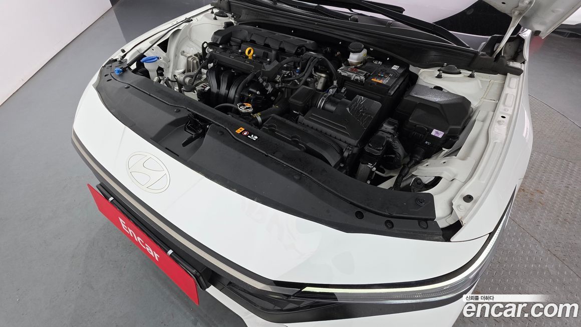 Hyundai AVANTE 2024