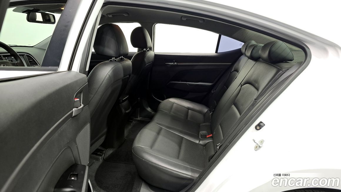 Hyundai AVANTE 2018