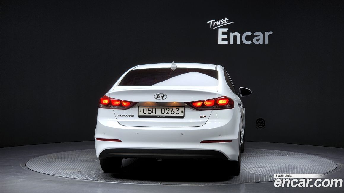 Hyundai AVANTE 2017