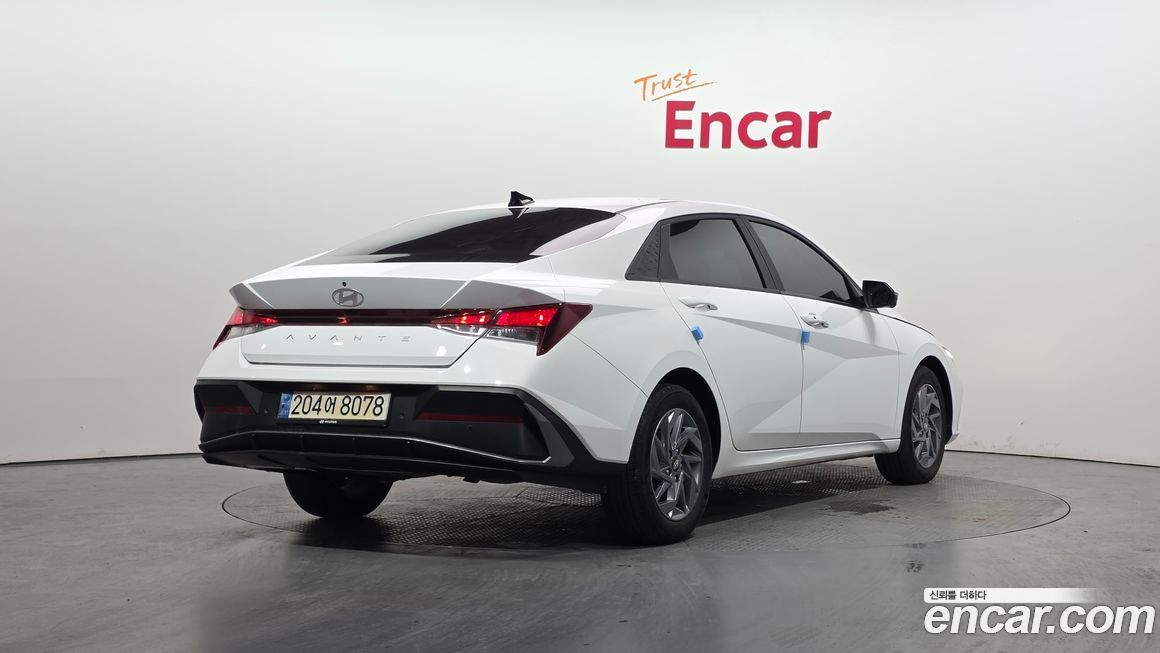 Hyundai AVANTE 2024