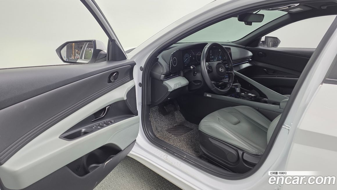 Hyundai AVANTE 2024