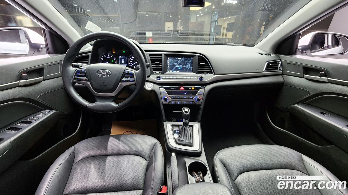 Hyundai AVANTE 2017