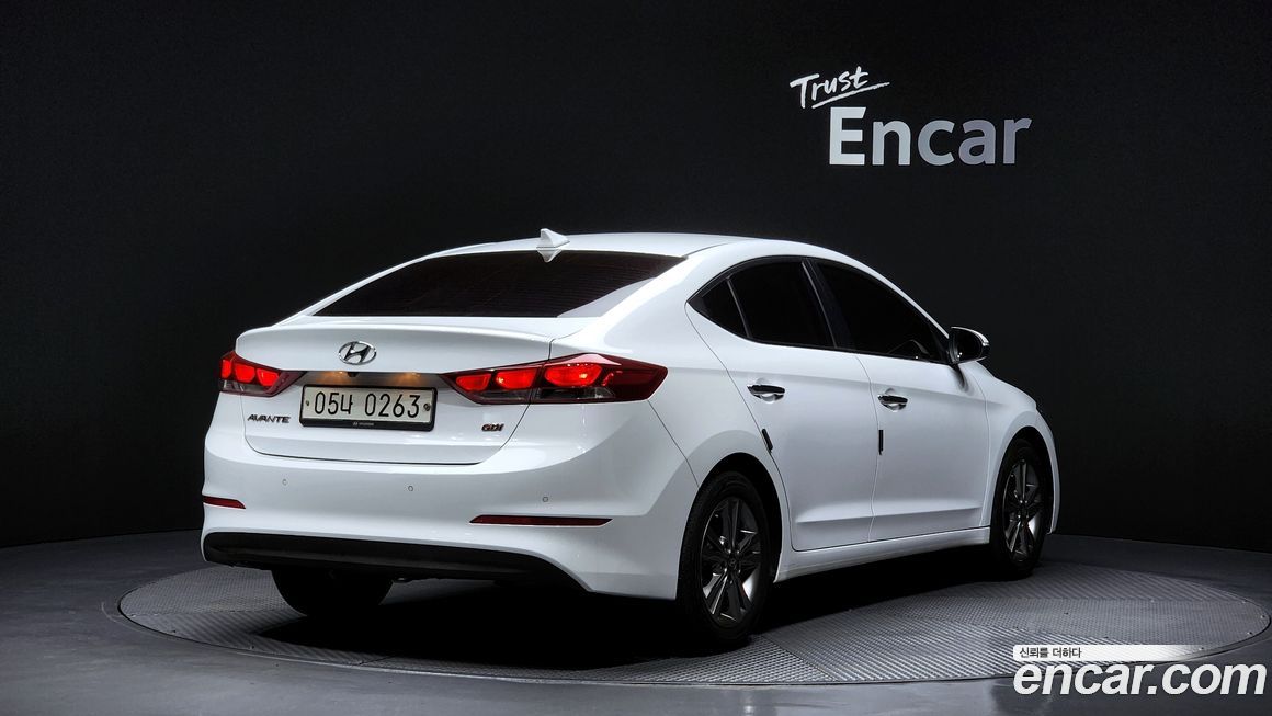 Hyundai AVANTE 2017