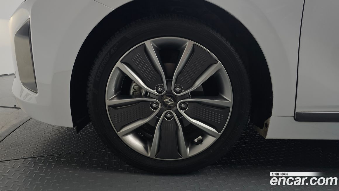 Hyundai Ioniq 2017