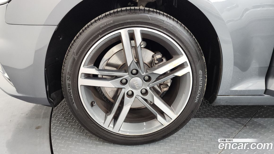 Audi A4 2019