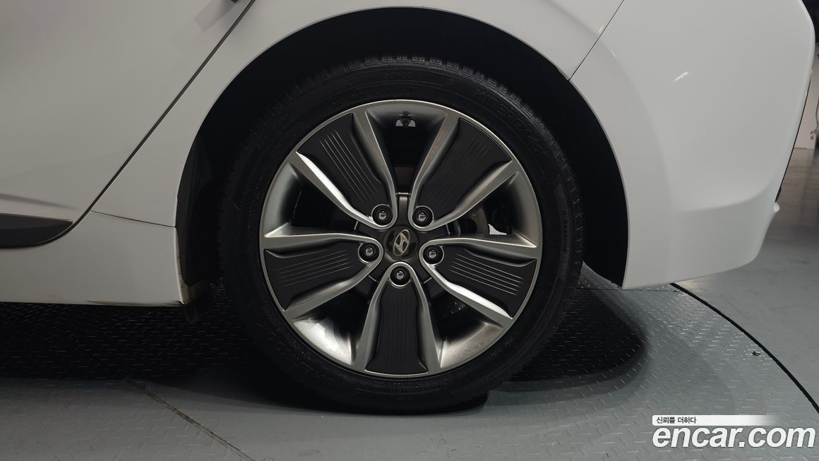 Hyundai Ioniq 2017