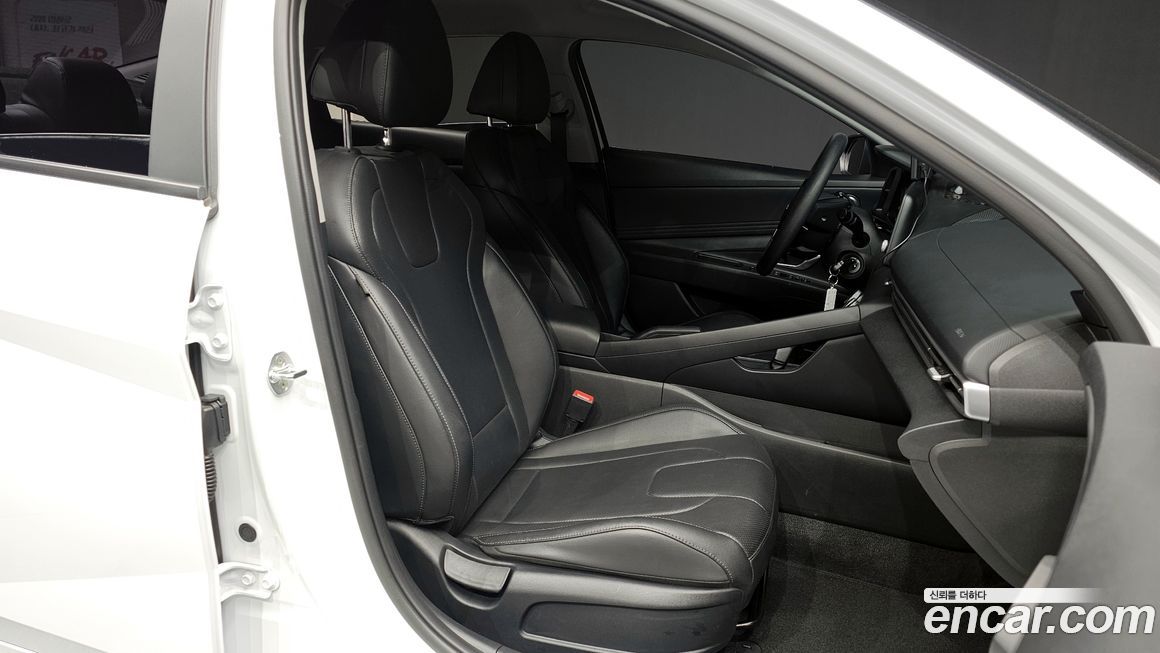 Hyundai AVANTE 2023