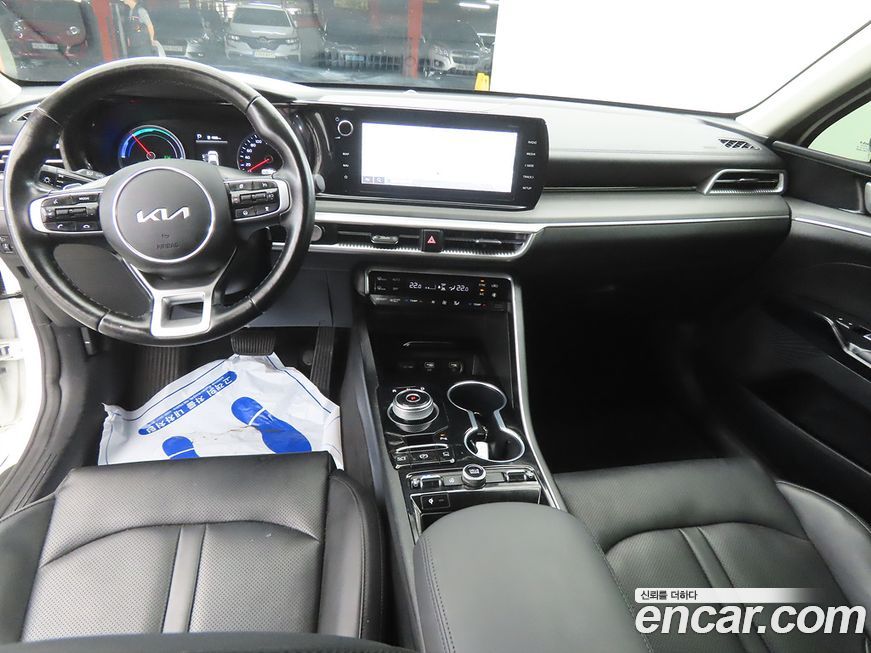 Kia K5 2023