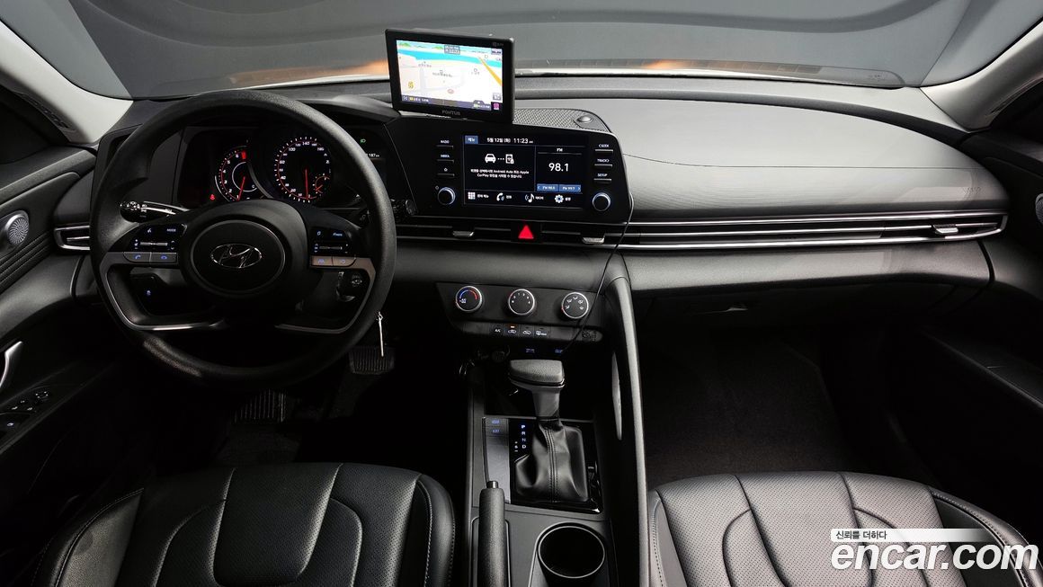 Hyundai AVANTE 2023