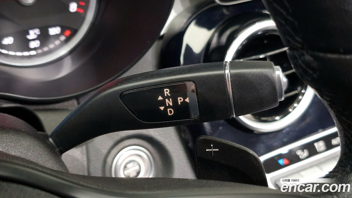 Mercedes-Benz C-Class 2020