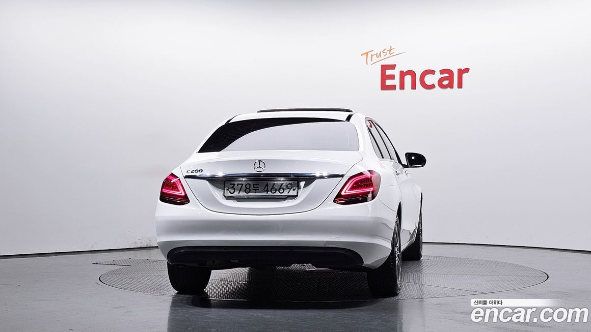 Mercedes-Benz C-Class 2020