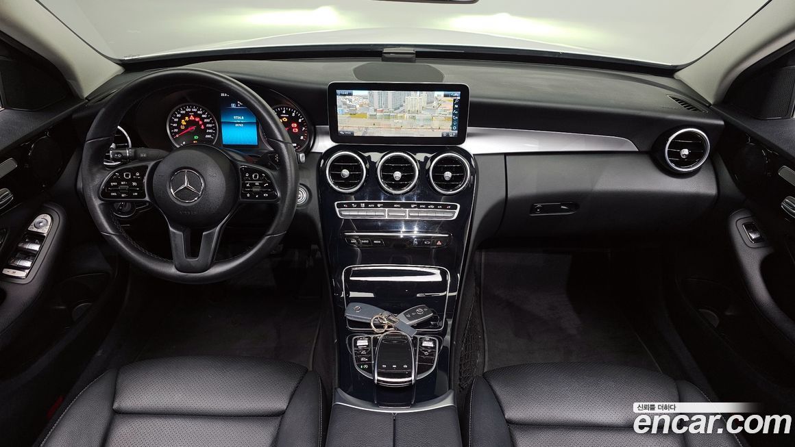 Mercedes-Benz C-Class 2020