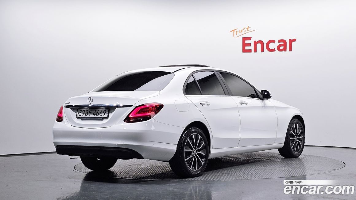 Mercedes-Benz C-Class 2020