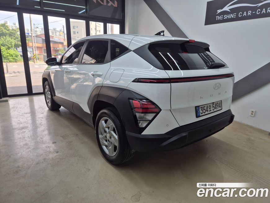 Hyundai Kona 2025
