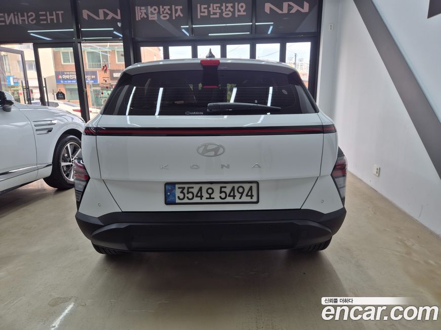 Hyundai Kona 2025
