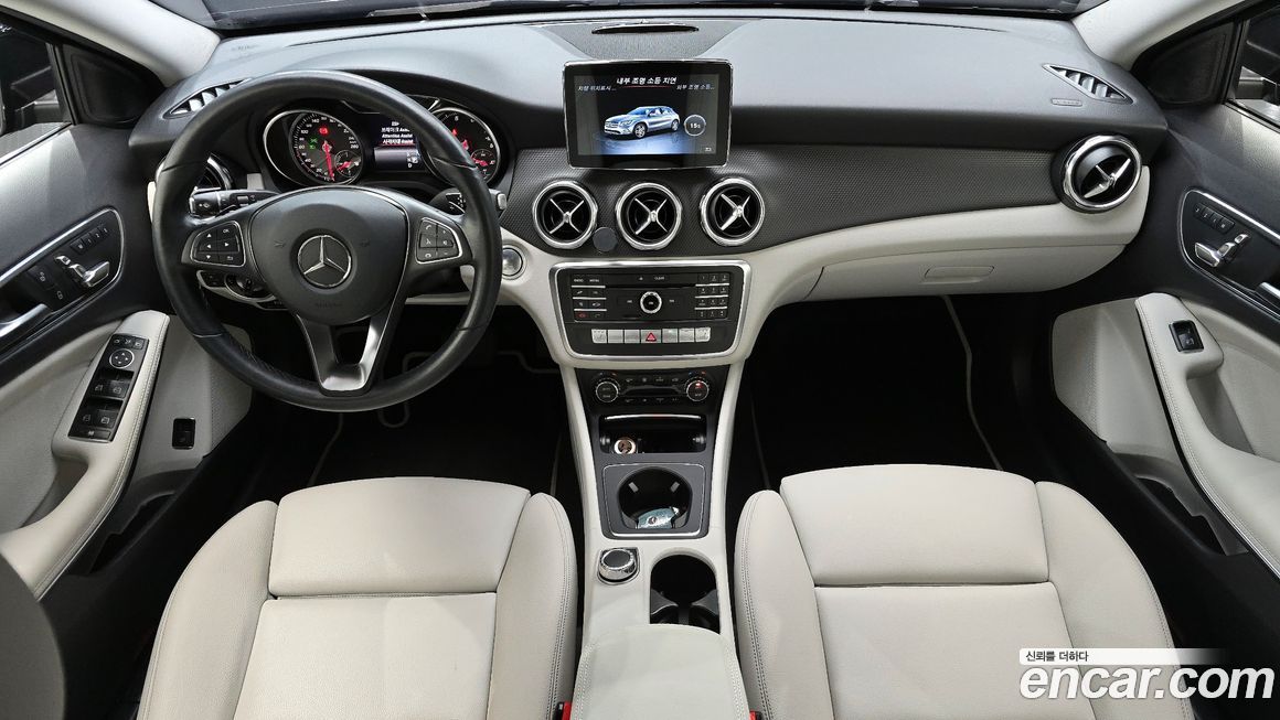 Mercedes-Benz GLA-Class 2019