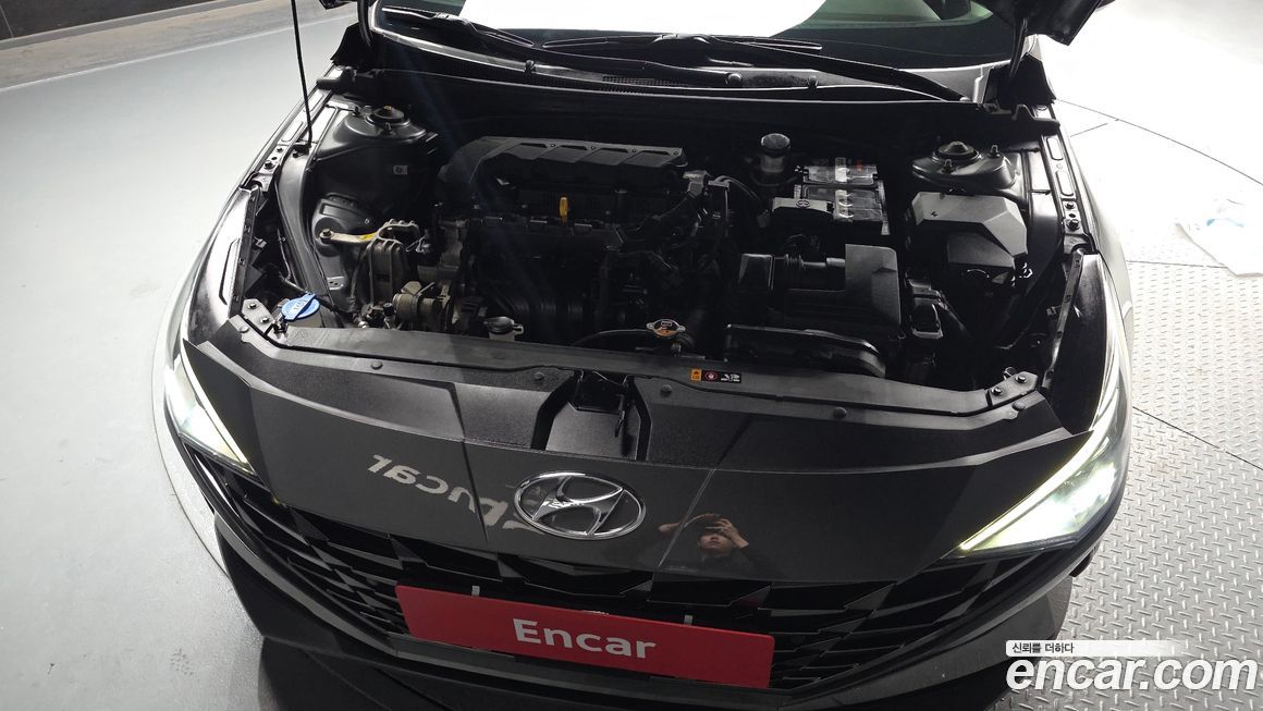 Hyundai AVANTE 2022