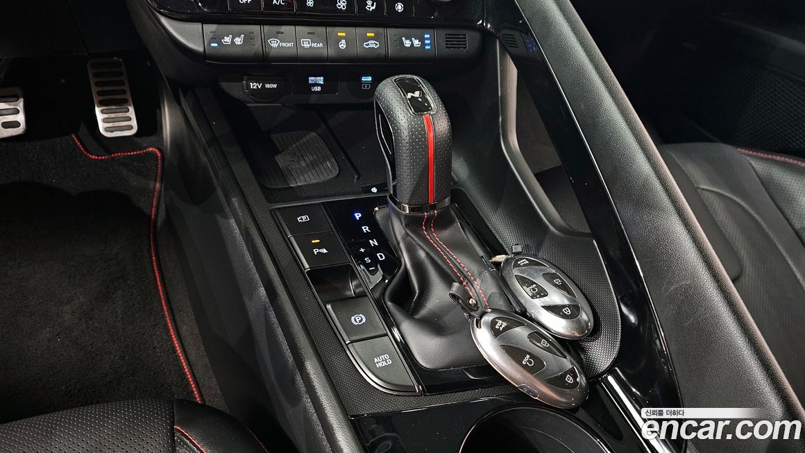 Hyundai AVANTE 2024