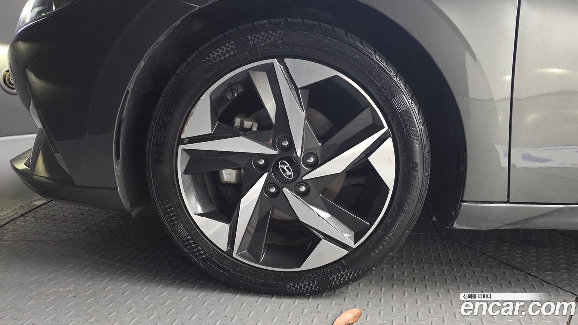 Hyundai AVANTE 2022