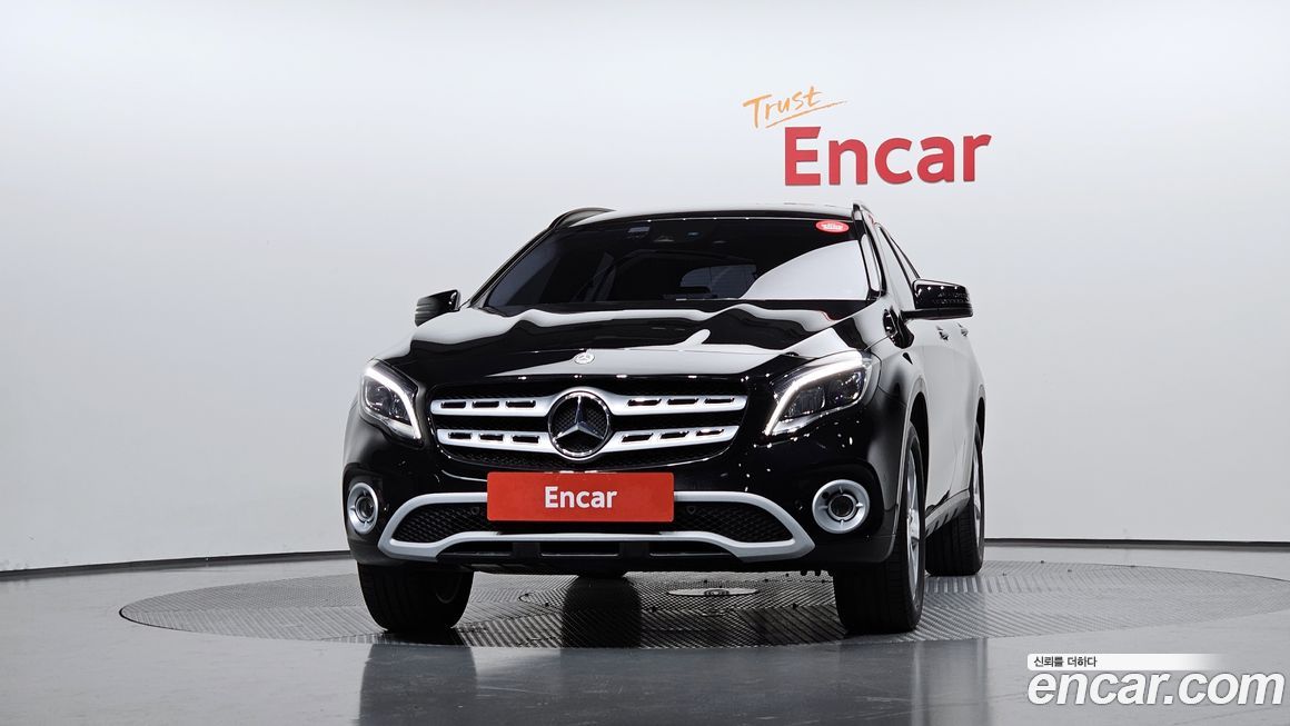 Mercedes-Benz GLA-Class 2019