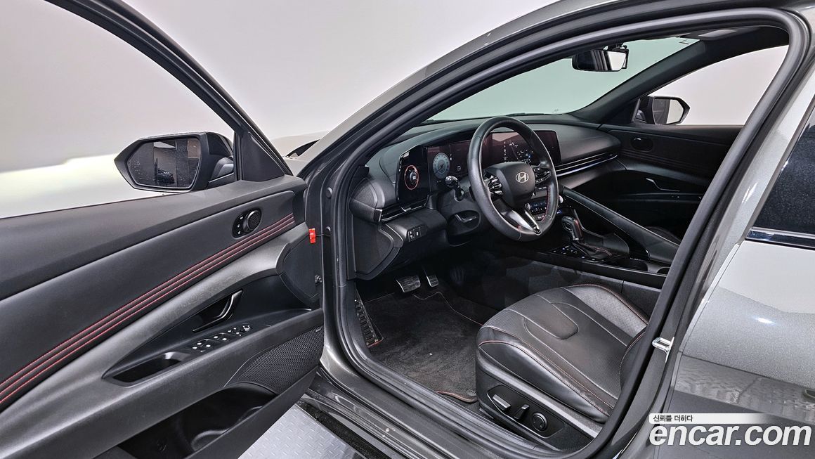 Hyundai AVANTE 2024