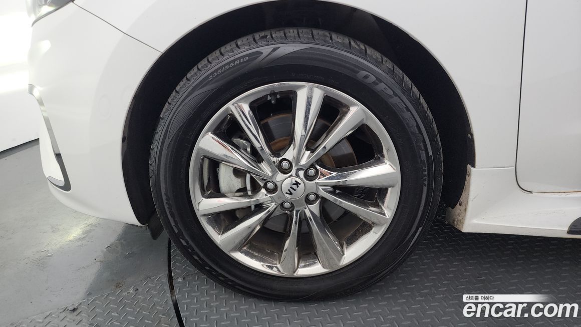 Kia Canival 2019