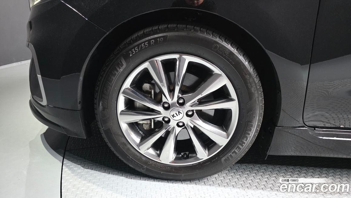 Kia Canival 2019