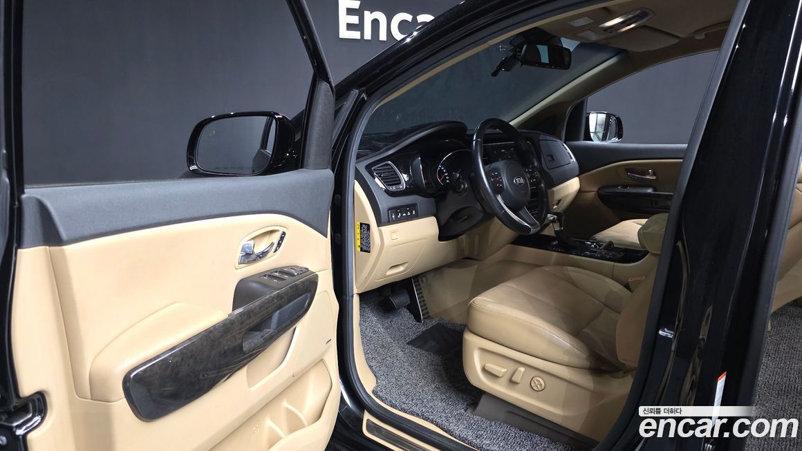 Kia Canival 2019