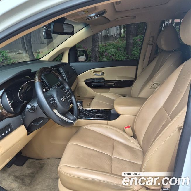 Kia Canival 2020