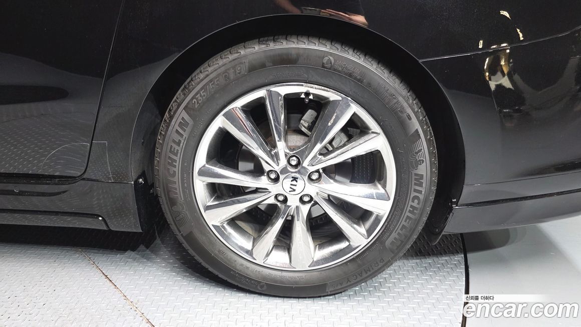 Kia Canival 2019