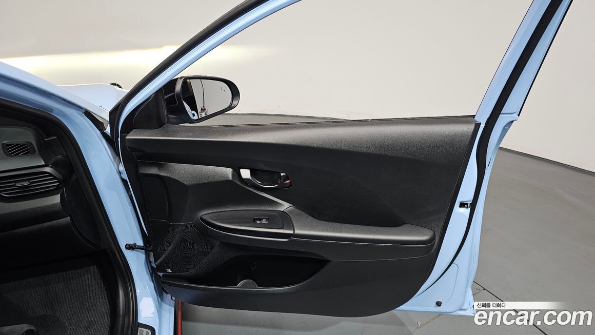 Hyundai Veloster 2022