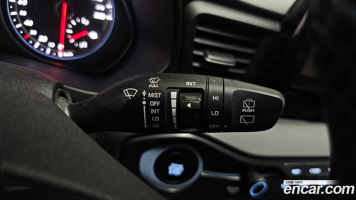 Hyundai Veloster 2022