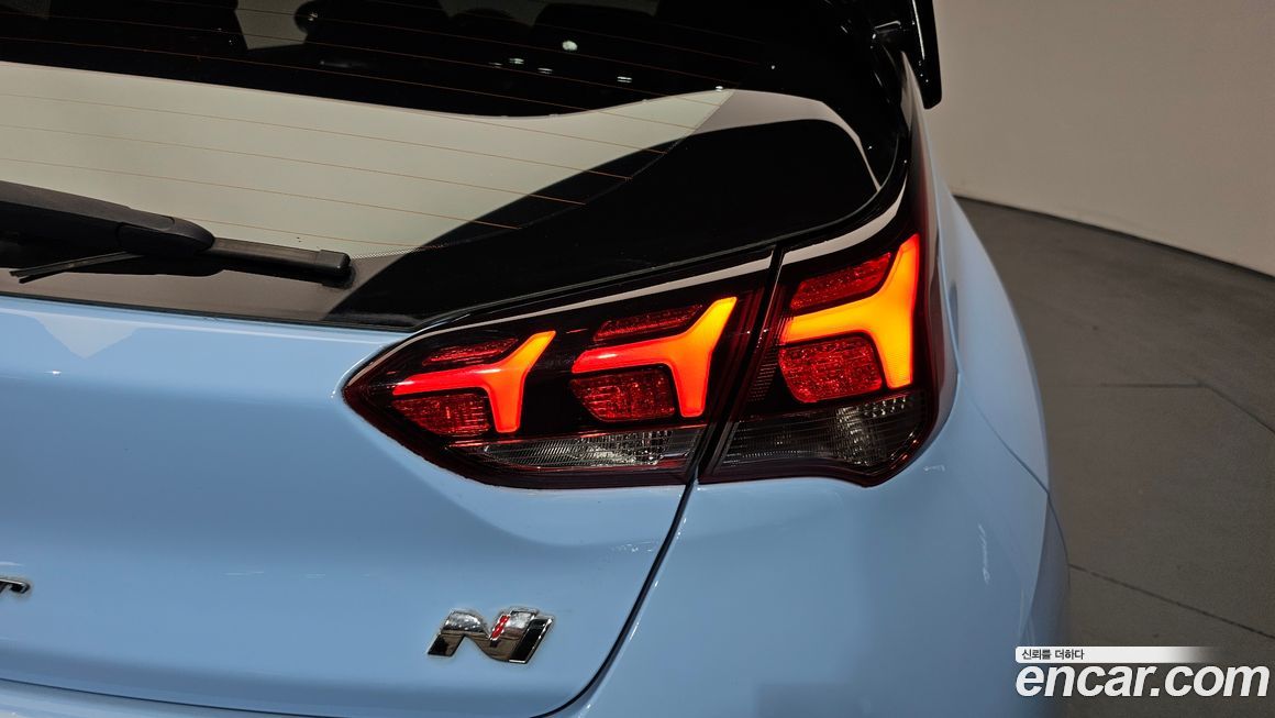 Hyundai Veloster 2022