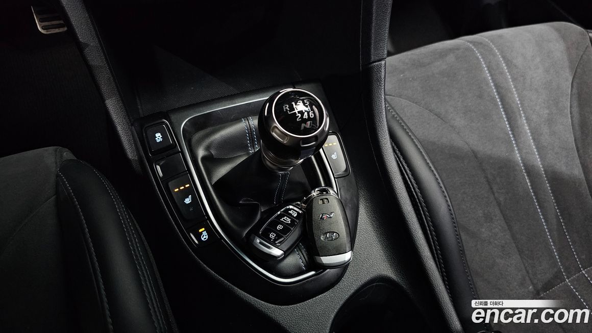 Hyundai Veloster 2022