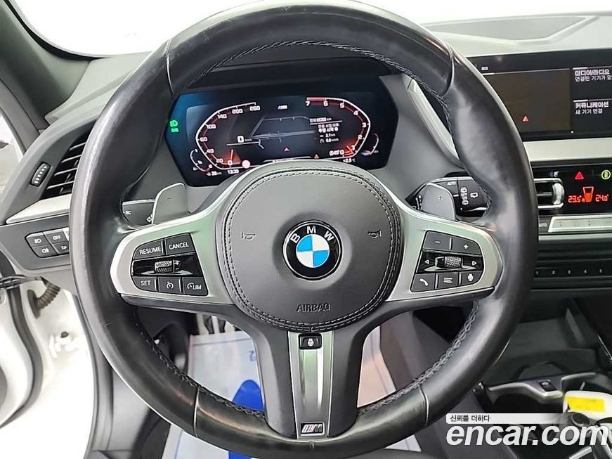 BMW 1-Series 2023