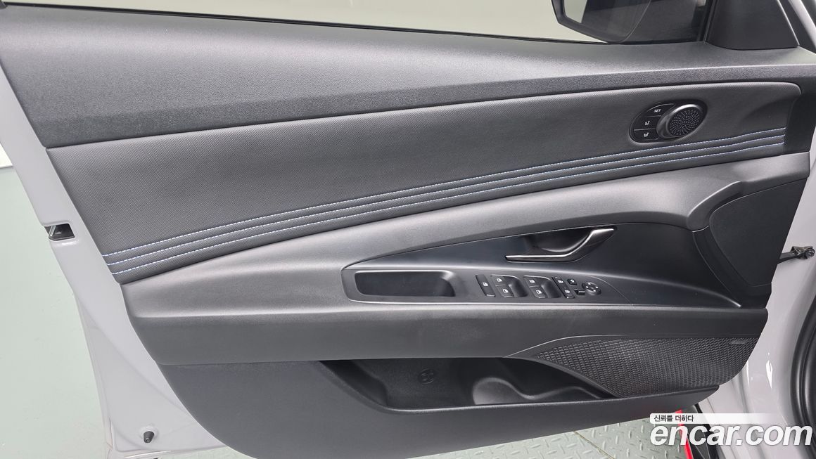 Hyundai AVANTE 2022