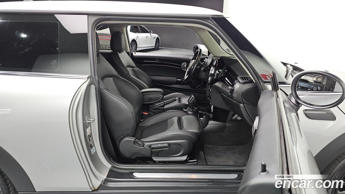 Mini Cooper 2024