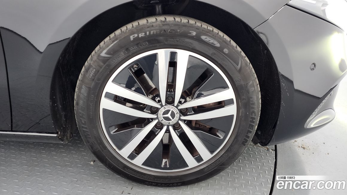 Mercedes-Benz A-Class 2021