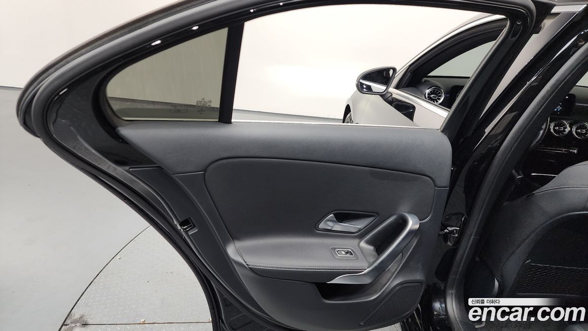 Mercedes-Benz A-Class 2021