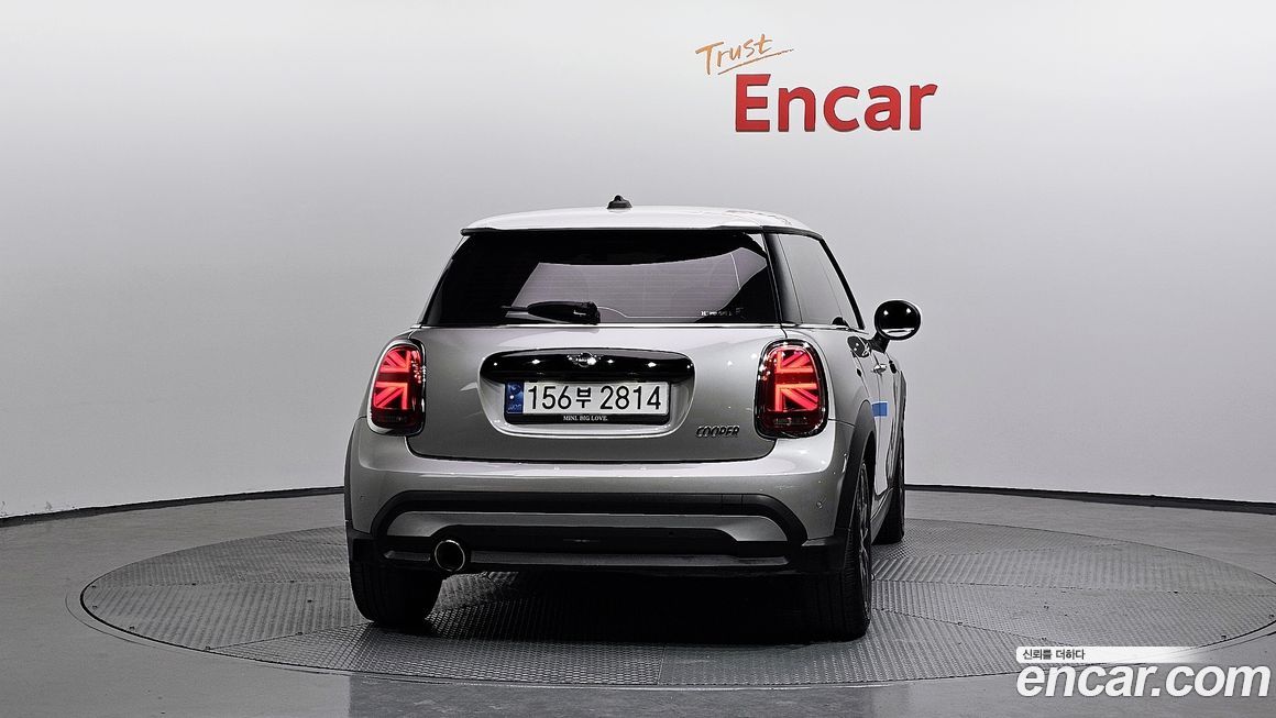 Mini Cooper 2024