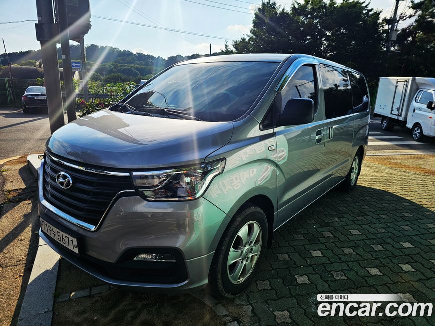 Hyundai Starex 2021