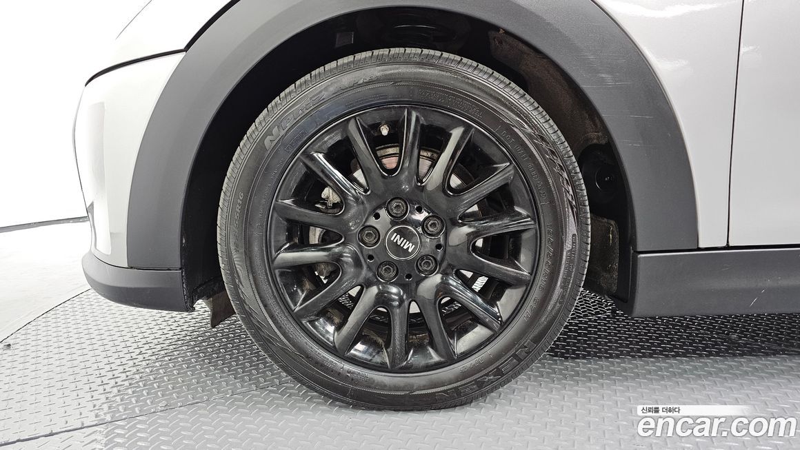 Mini Cooper 2024