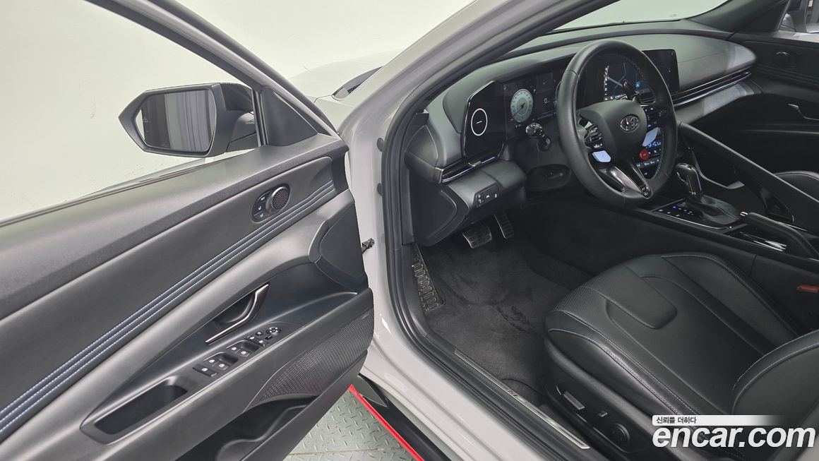 Hyundai AVANTE 2022