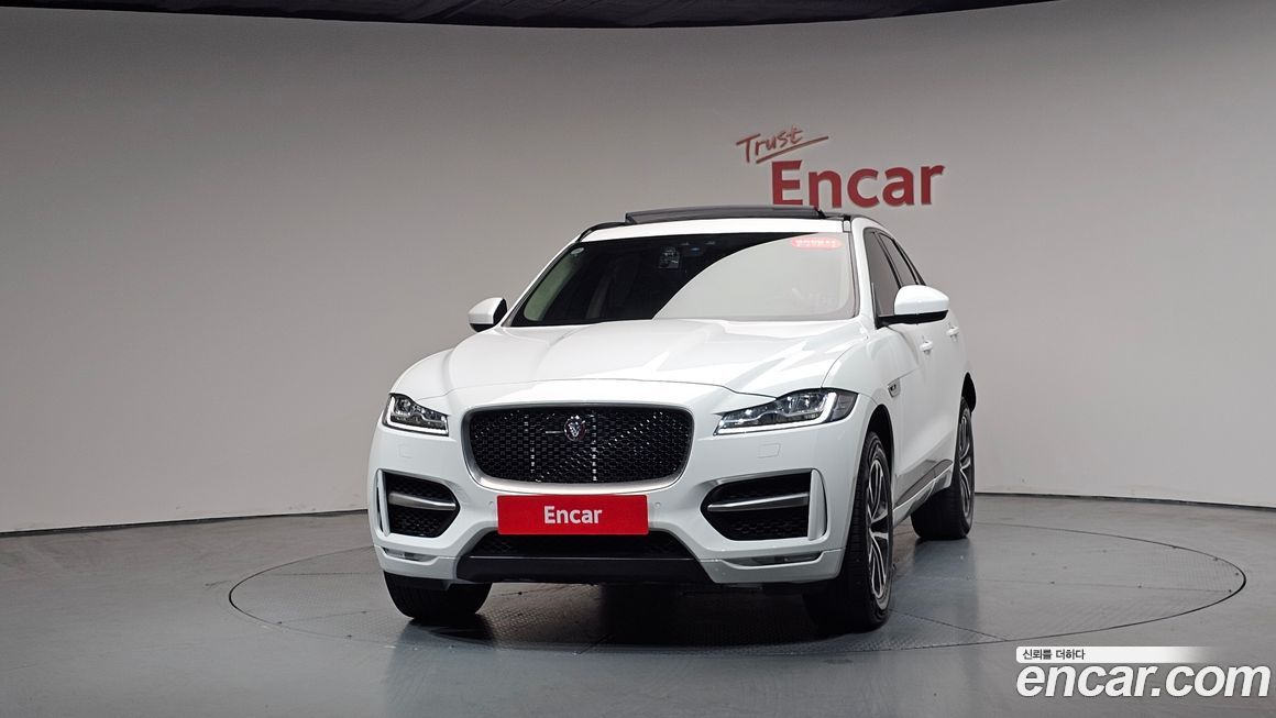 Jaguar F-PACE 2019