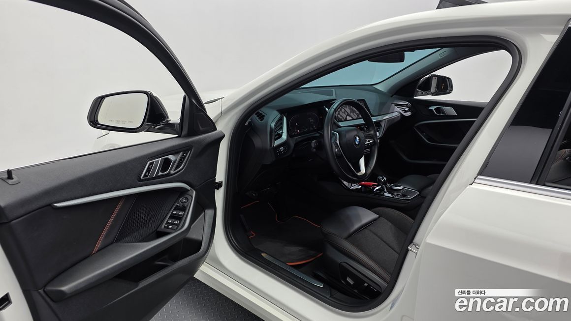 BMW 1-Series 2021
