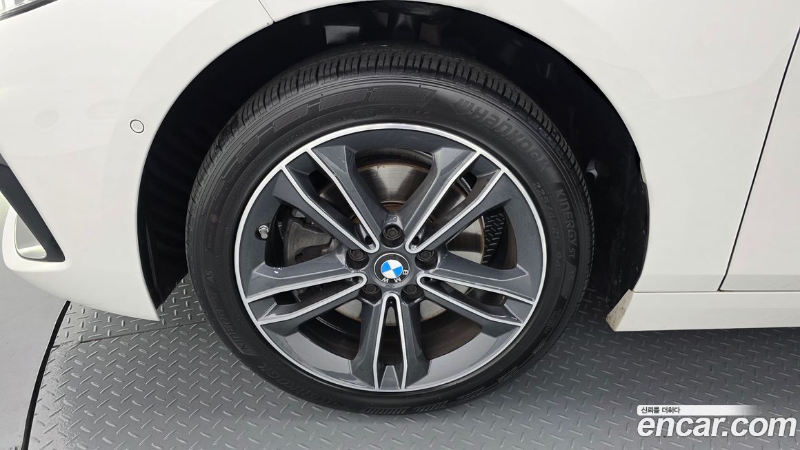 BMW 1-Series 2021