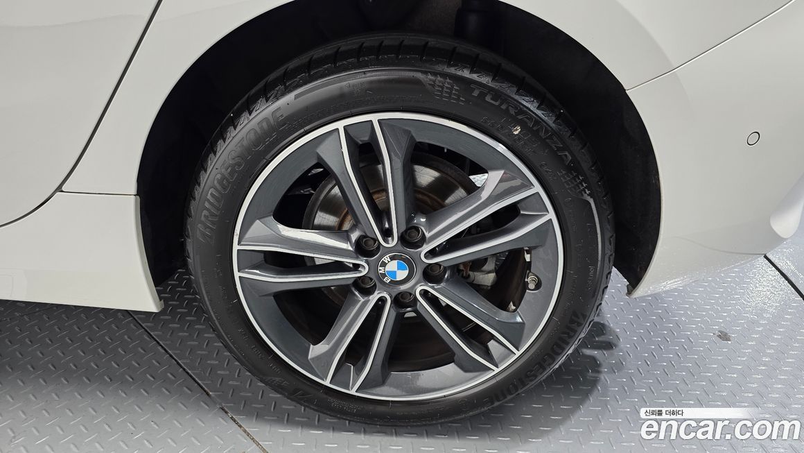BMW 1-Series 2021